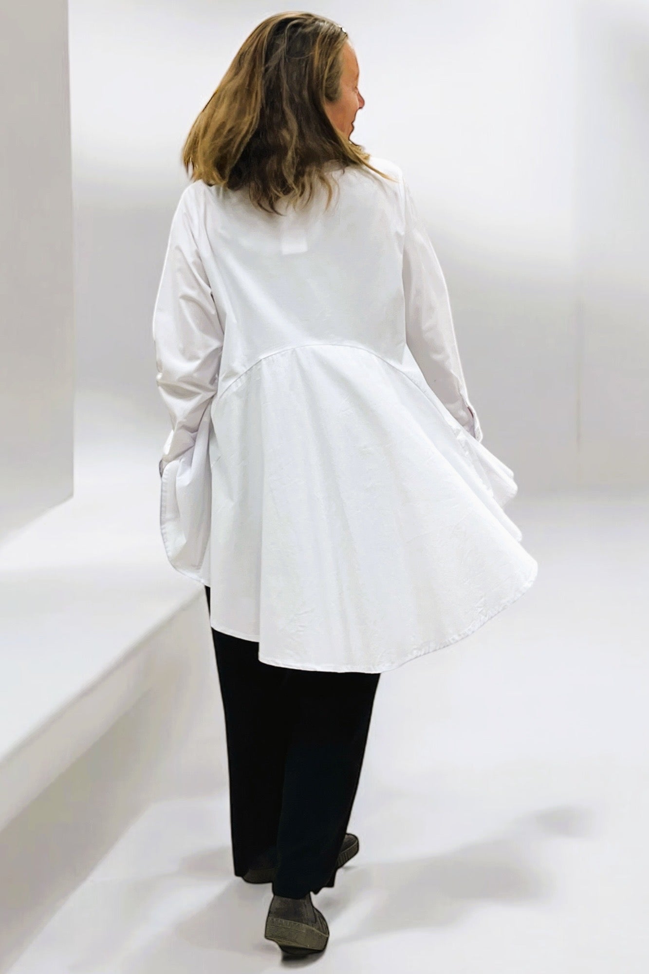 Bluse mit Kravatte 124