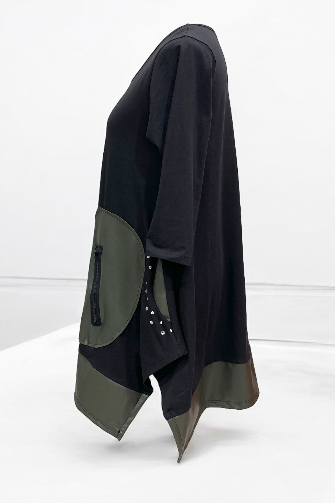 Tunic with patches 7470
