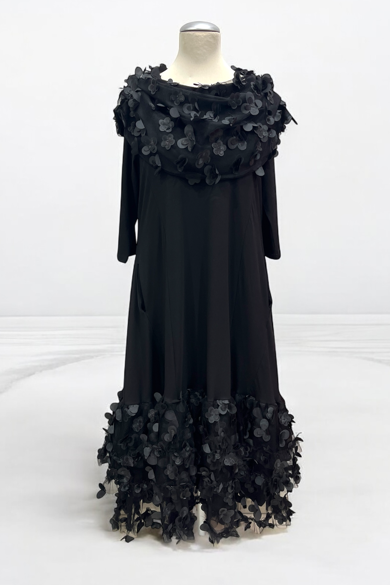 Kleid mit Blüten 9313