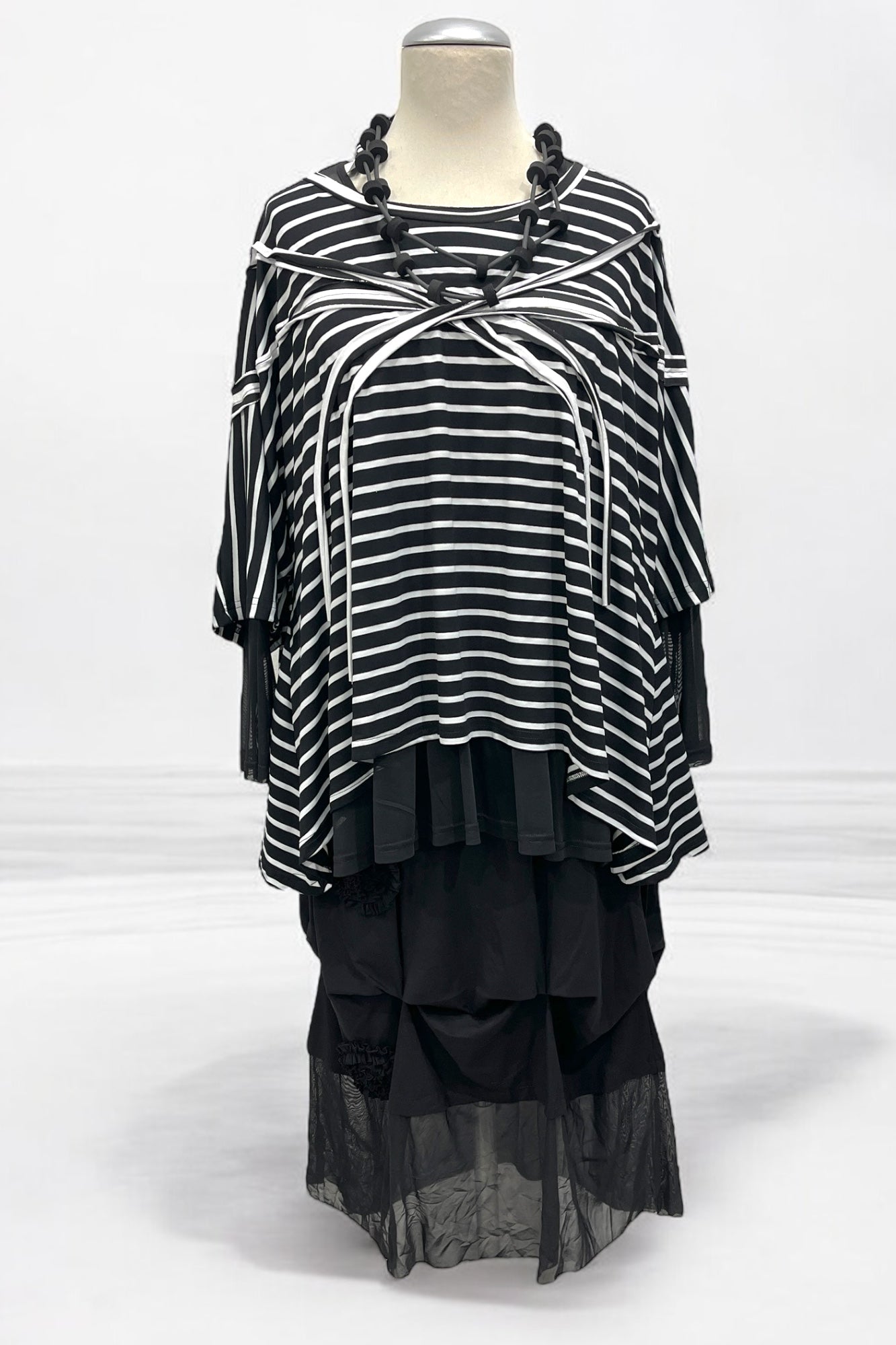 Mesh shirt with flounce