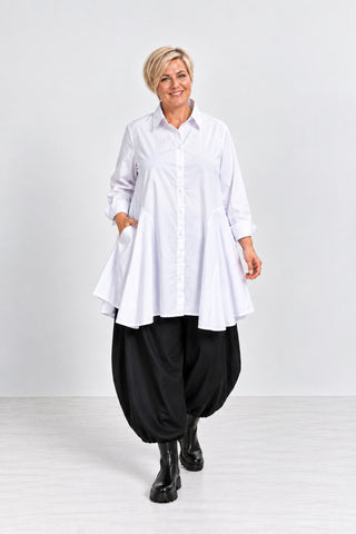 Weiße Longbluse von Vincenzo Allocca Damen von in A-Linie mit Hemdblusenkragen, Knopfleiste und seitlichen Eingrifftaschen