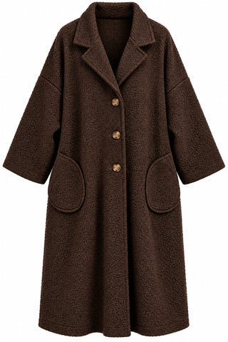 Oversize Bouclé-Mantel in Braun aus weichem Viskose-Mix mit Reverskragen, Knöpfen, aufgesetzten Taschen und gecutteten Nähten