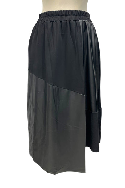 Rock im Material-Mix