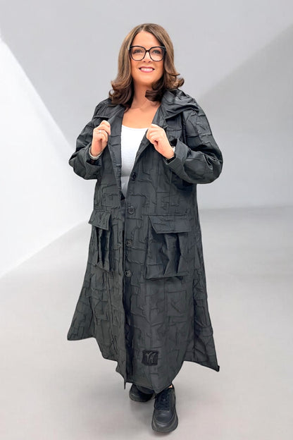 Coat in jacquard design