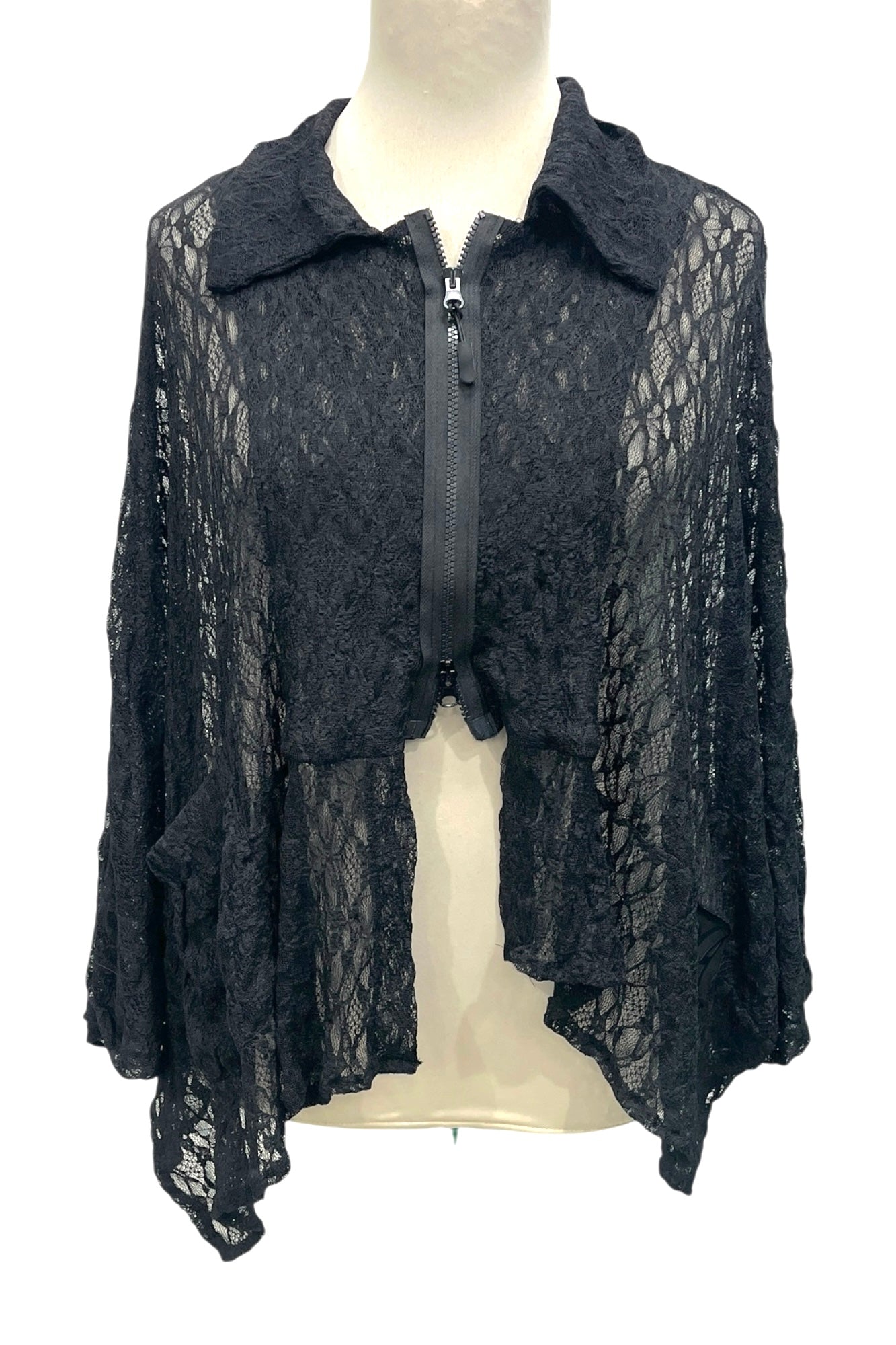 Kurze Jacke in Spitze