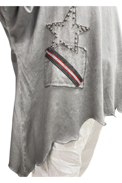 Boxy shirt with appliqué