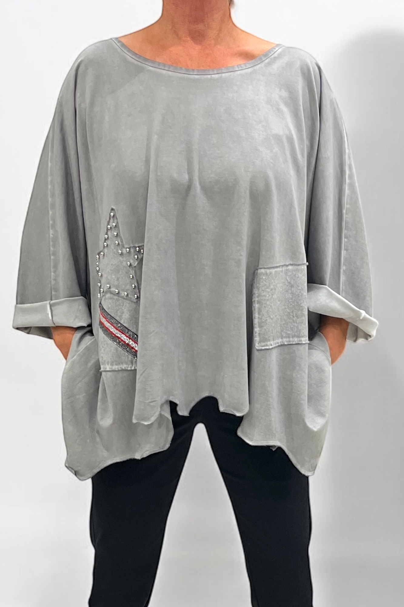 Boxy shirt with appliqué