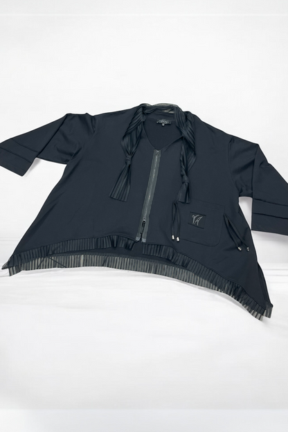 Jacke mit Patches und Tüll