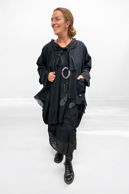 Jacke mit Patches und Tüll