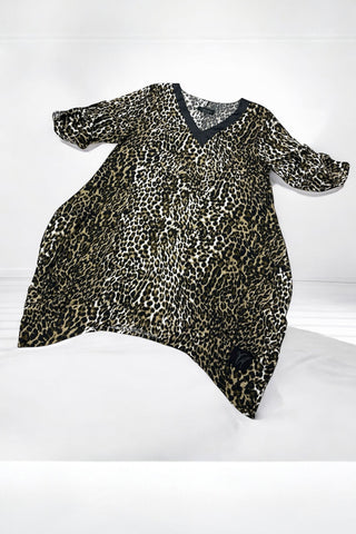 Viscose tunic with animal print
