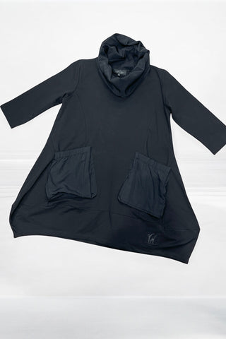 Tunic with techno collar