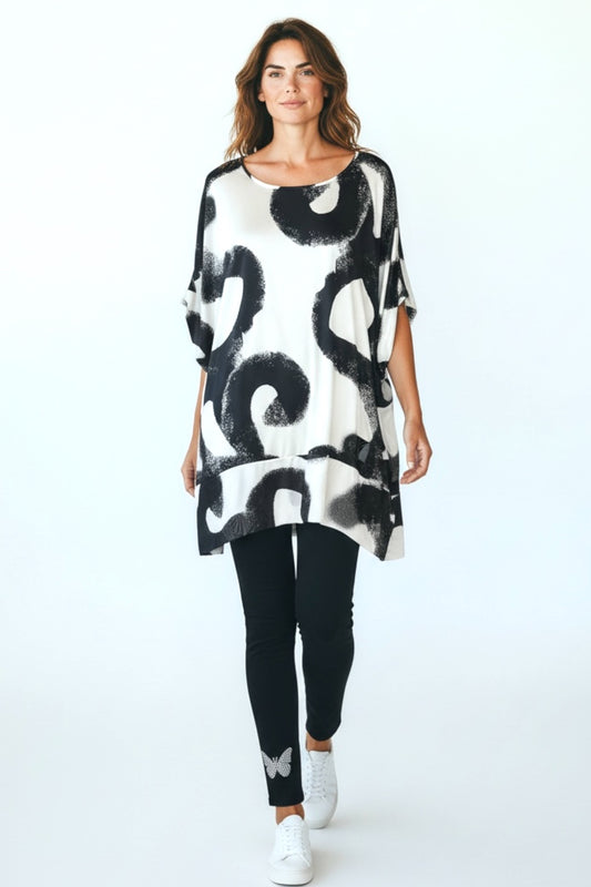 Shirt/Tunika im schwarz/weiß Print