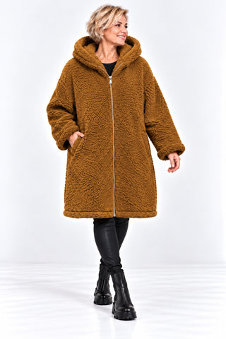 Teddy Jacke von Lacasa in congac mit Kapuze und Reißverschluss in lässiger Oversize-Passform 